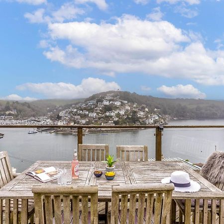 Uphigh - Elevated Family Home With Stunning River Views Dartmouth Eksteriør bilde