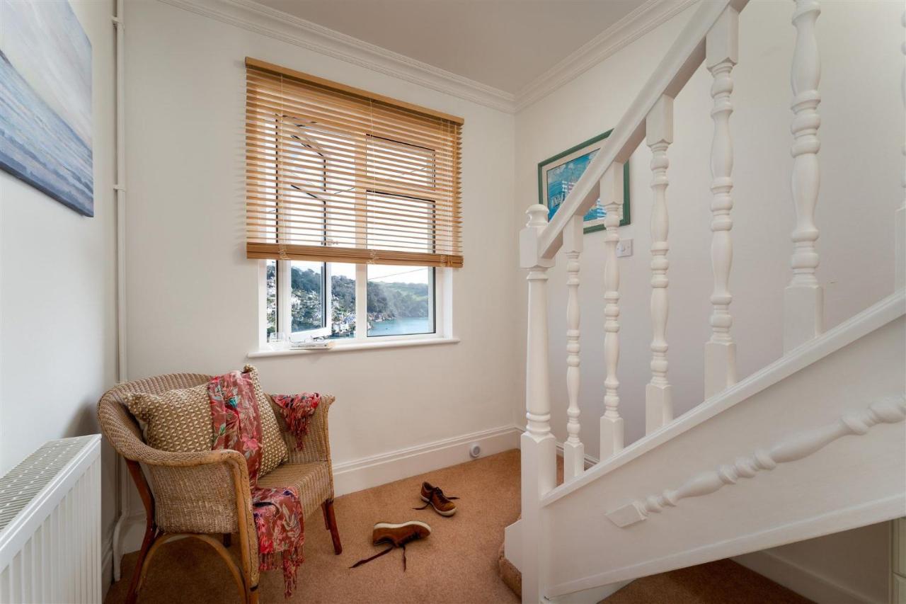 Uphigh - Elevated Family Home With Stunning River Views Dartmouth Eksteriør bilde
